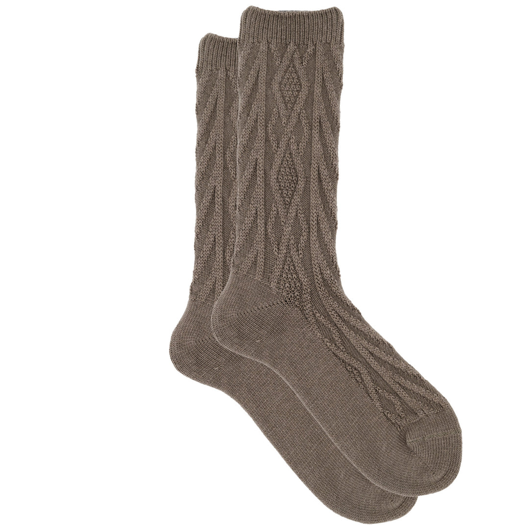 A pair of lightbrown cashmere silk jacquard crew socks with a cozy knit pattern.